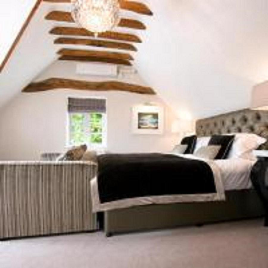 The Inn On The Green Cookham Dean Esterno foto