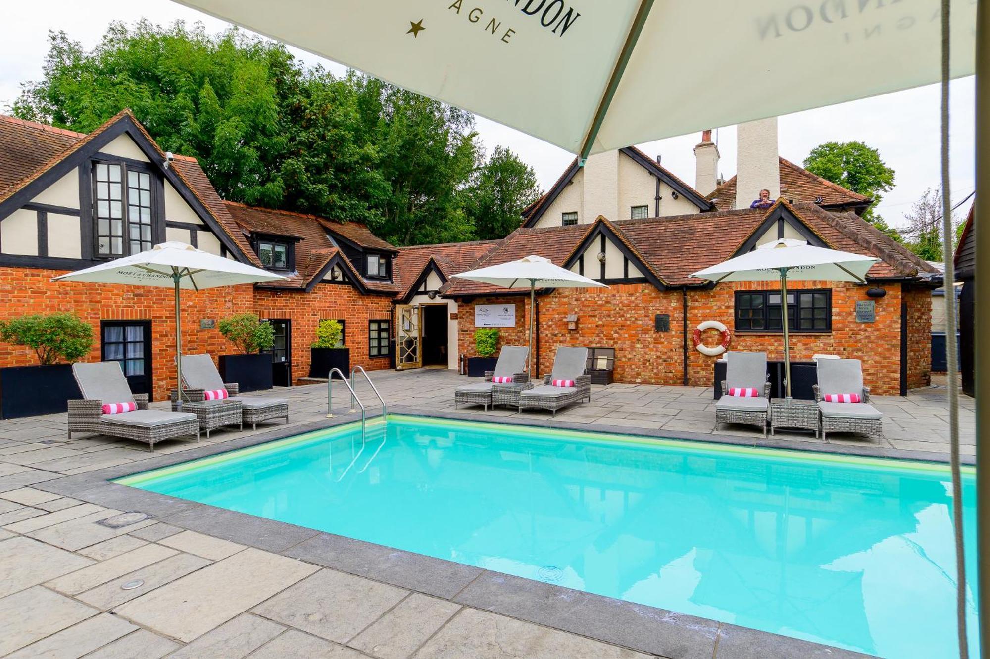 The Inn On The Green Cookham Dean Esterno foto
